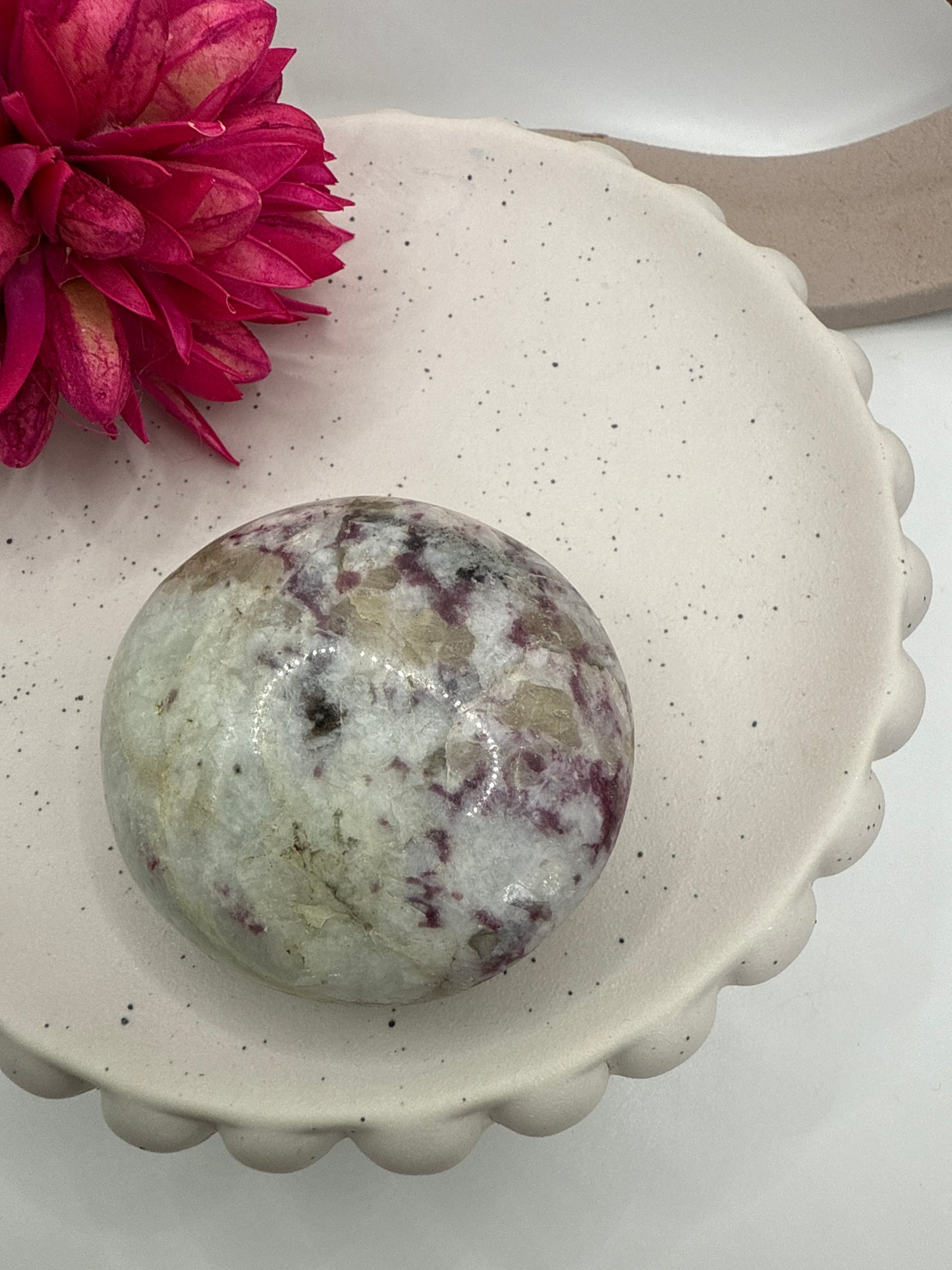 Pink tourmaline palmstone (SJ2)